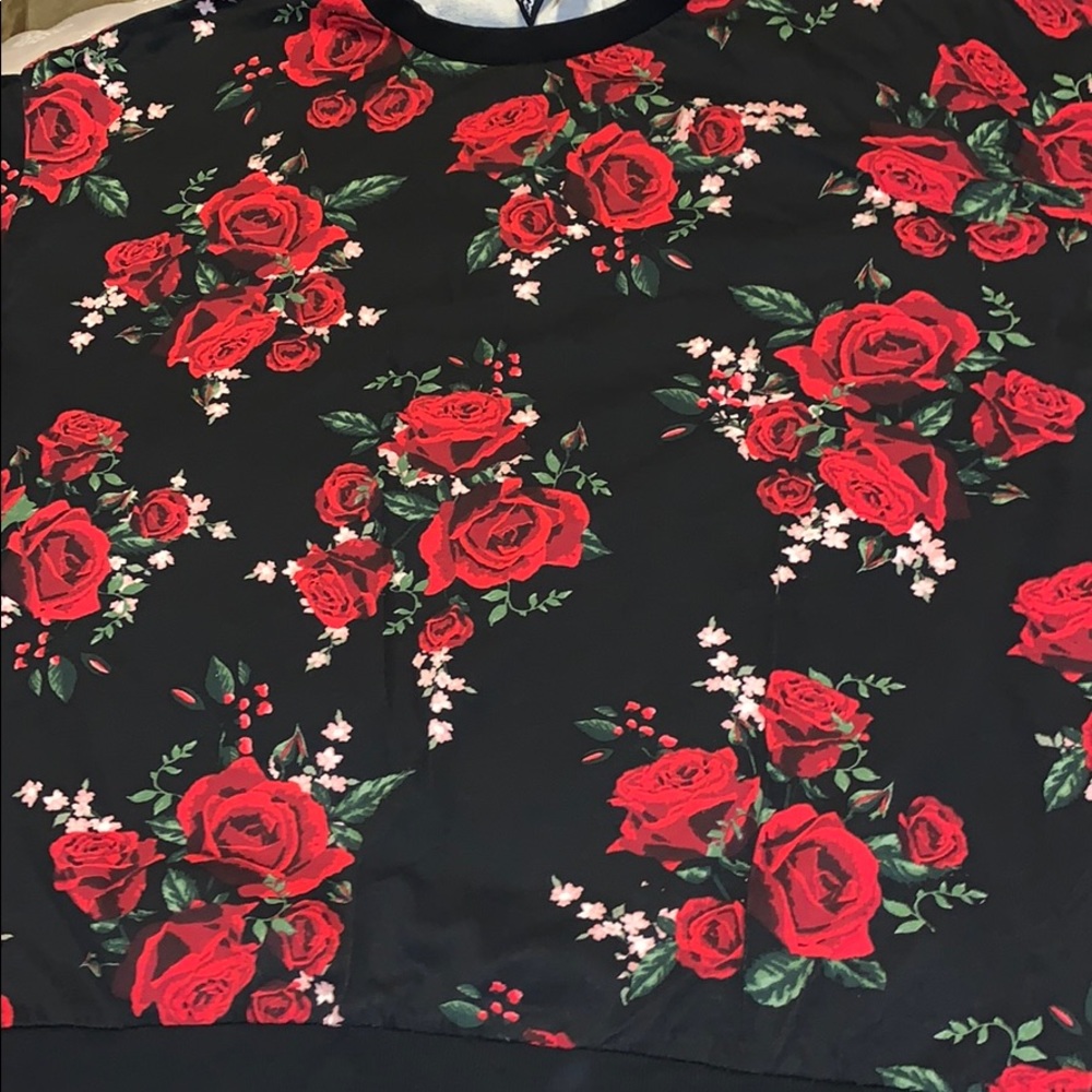 Thin Long Sleeved Sweater.